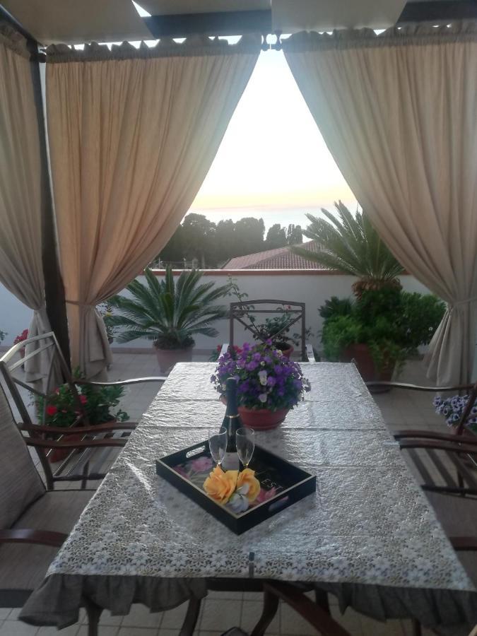 Terrazza Sabine Accomodation Tropea Kültér fotó