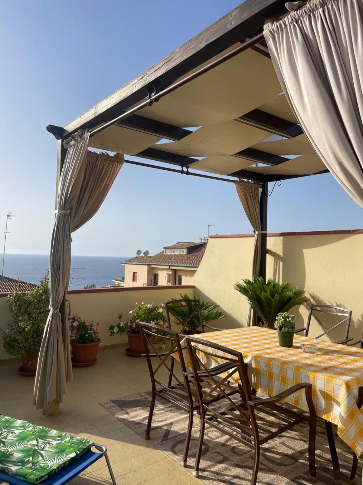 Terrazza Sabine Accomodation Tropea Kültér fotó